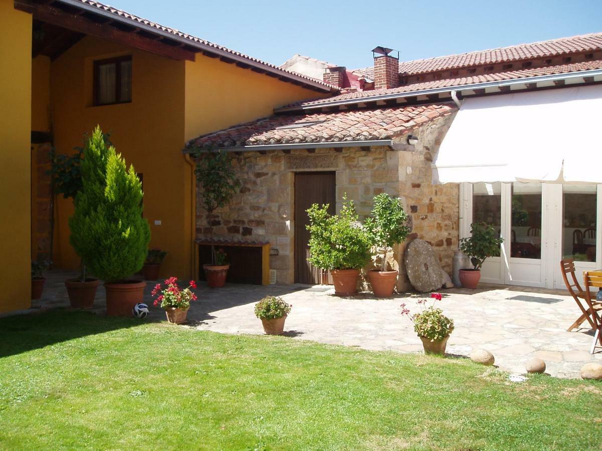 Bed and Breakfast Peñasalve Villamonico Exterior foto